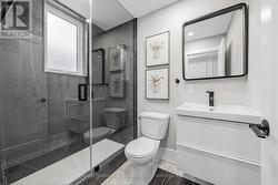 mainfloor washroom - 