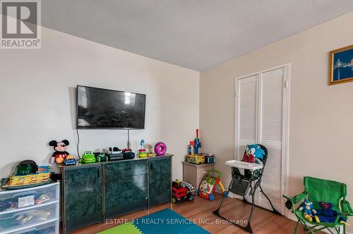 402 - 3555 Derry Road E, Mississauga, ON - Indoor