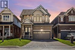 118 LORNE THOMAS PLACE  New Tecumseth, ON L9R 0V8