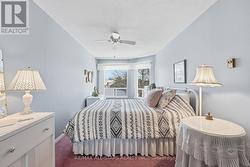 2 spacious bedrooms overlooking gardens - 