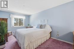 Large primary bedroom - 