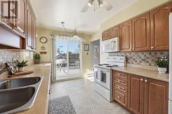 Ample counter space - 