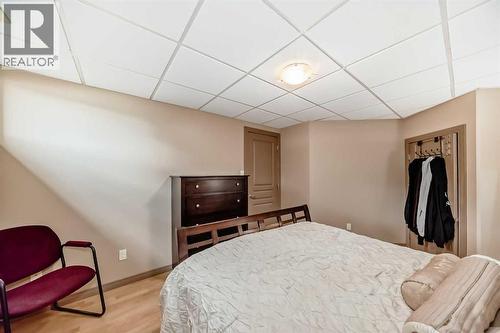 41 Canyoncrest Point W, Lethbridge, AB - Indoor Photo Showing Bedroom