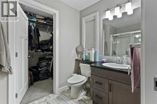 774 Marie Van Haarlem Crescent N, Lethbridge, AB - Indoor Photo Showing Bathroom