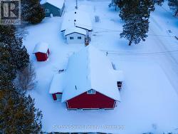 Great lot in a great neighbourhood - 