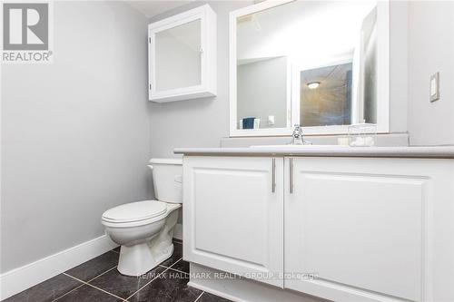 20 Yorkville Street, Ottawa, ON - Indoor Photo Showing Bathroom