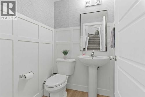 47 Wolf Willow Boulevard Se, Calgary, AB 