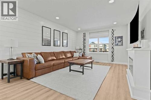 47 Wolf Willow Boulevard Se, Calgary, AB 