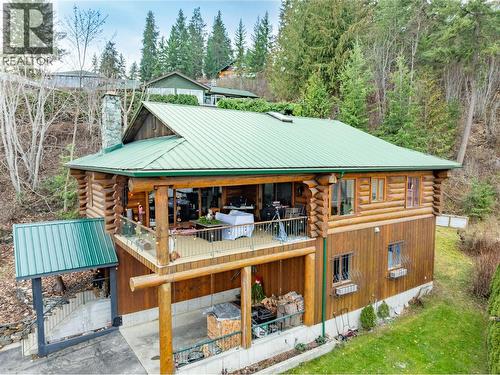 2822 Juniper Crescent, Blind Bay, BC - Outdoor