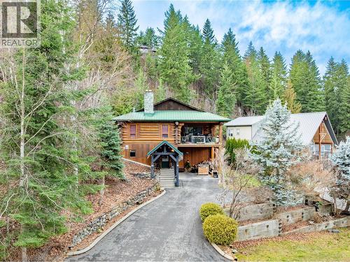 2822 Juniper Crescent, Blind Bay, BC - Outdoor