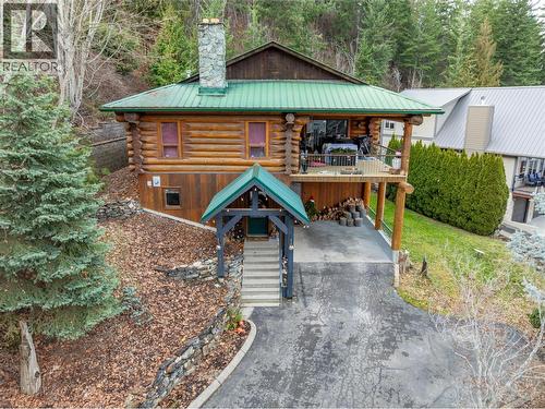 2822 Juniper Crescent, Blind Bay, BC - Outdoor