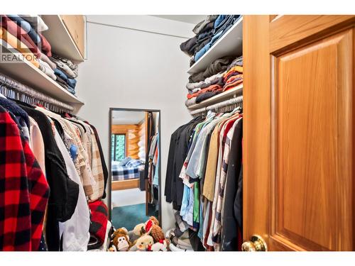 2822 Juniper Crescent, Blind Bay, BC - Indoor With Storage