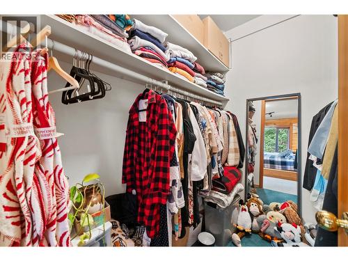 2822 Juniper Crescent, Blind Bay, BC - Indoor With Storage