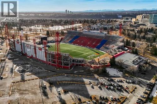 McMahon Stadium - 2415 25 Avenue Nw, Calgary, AB - Outdoor With View