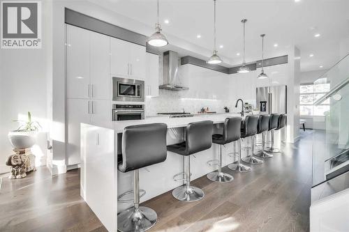 2415 25 Avenue Nw, Calgary, AB - Indoor Photo Showing Kitchen With Upgraded Kitchen