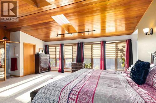 39 Poplar Crescent, Gregoire Lake Estates, AB - Indoor Photo Showing Bedroom