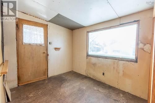 1 Boylston Avenue, Amherst, NS - Indoor Photo Showing Other Room