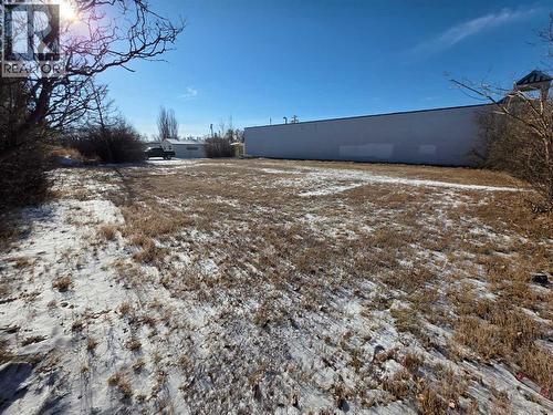 319 2 Avenue N, Vauxhall, AB 