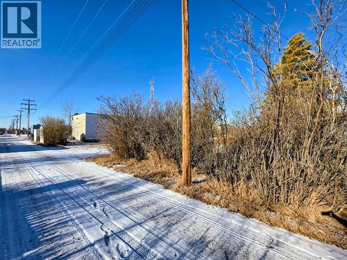 319 2 Avenue N, Vauxhall, AB 