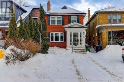 155 FAIRLAWN AVENUE  Toronto, ON M5M 1S9