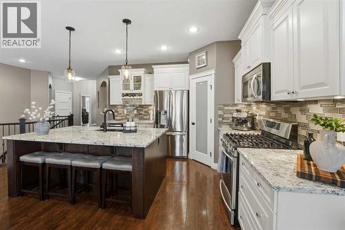 30 Van Horn Close, Red Deer, AB - Indoor Photo Showing Kitchen With Upgraded Kitchen