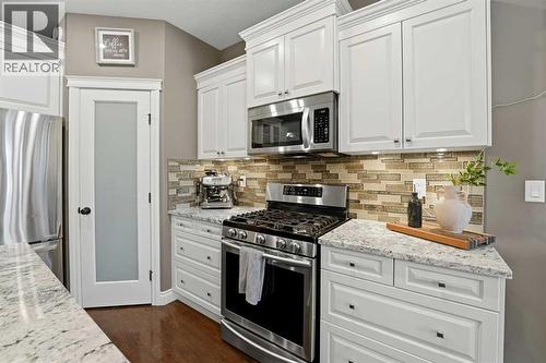 30 Van Horn Close, Red Deer, AB - Indoor Photo Showing Kitchen With Upgraded Kitchen