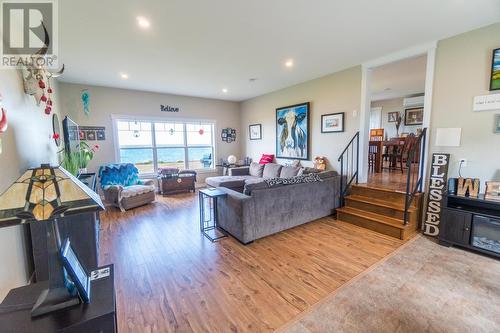 18 Shore Rd E, Hampton, PE - Indoor Photo Showing Living Room