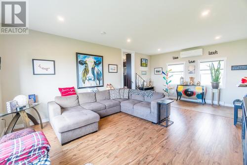 18 Shore Rd E, Hampton, PE - Indoor Photo Showing Living Room