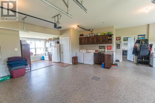 18 Shore Rd E, Hampton, PE - Indoor Photo Showing Garage