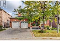 23 MERLIN DRIVE  Brampton, ON L6P 1E9
