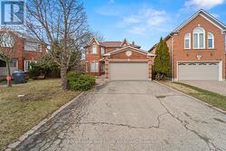 LOWER - 1409 GRIST MILL COURT  Mississauga, ON L5V 1S5