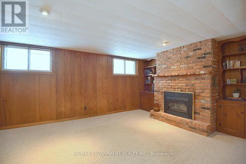 552 Hull Court, Burlington, ON - Indoor With Fireplace