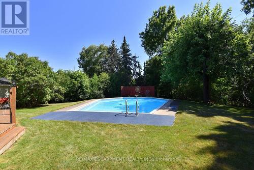 552 Hull Court, Burlington, ON - Outdoor With In Ground Pool With Backyard