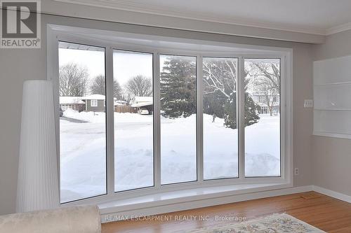 552 Hull Court, Burlington, ON - Indoor Photo Showing Other Room