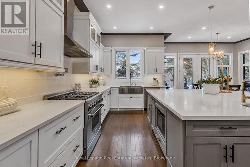 Kitchen - 1285 Mineola Gardens, Mississauga, ON - Indoor Photo Showing Kitchen With Upgraded Kitchen