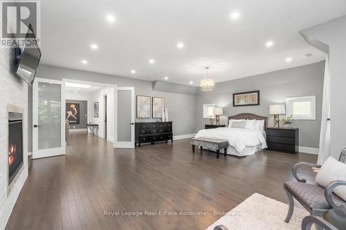 Primary Bedroom - 1285 Mineola Gardens, Mississauga, ON - Indoor Photo Showing Bedroom