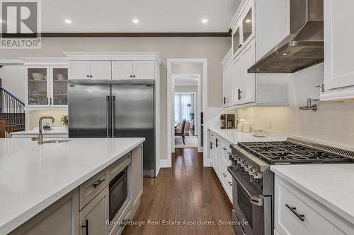 Kitchen - 1285 Mineola Gardens, Mississauga, ON - Indoor Photo Showing Kitchen With Upgraded Kitchen