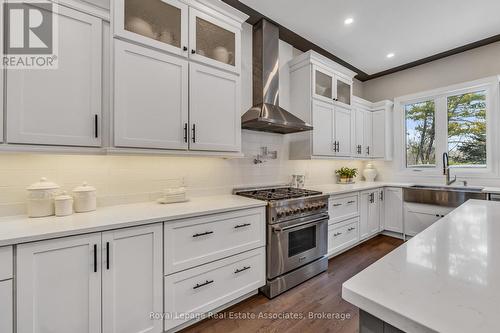 Kitchen - 1285 Mineola Gardens, Mississauga, ON - Indoor Photo Showing Kitchen With Upgraded Kitchen