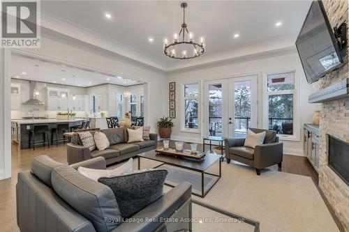 Family Room - 1285 Mineola Gardens, Mississauga, ON - Indoor Photo Showing Living Room With Fireplace