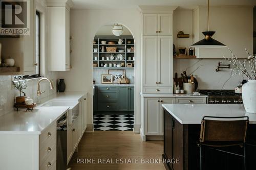78 Optimist Drive, Southwold, ON - Indoor Photo Showing Kitchen