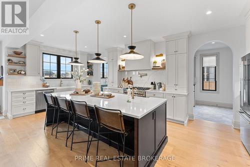 78 Optimist Drive, Southwold, ON - Indoor Photo Showing Kitchen With Upgraded Kitchen