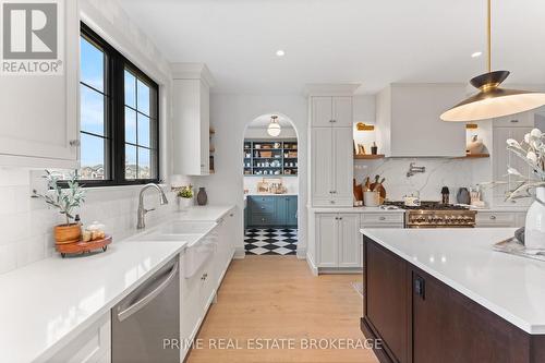 78 Optimist Drive, Southwold, ON - Indoor Photo Showing Kitchen