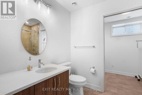 521 Barrage Street, Casselman, ON - Indoor Photo Showing Bathroom