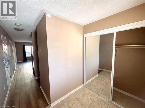 3319 Mikalda Road, Burlington, ON - Indoor Photo Showing Other Room