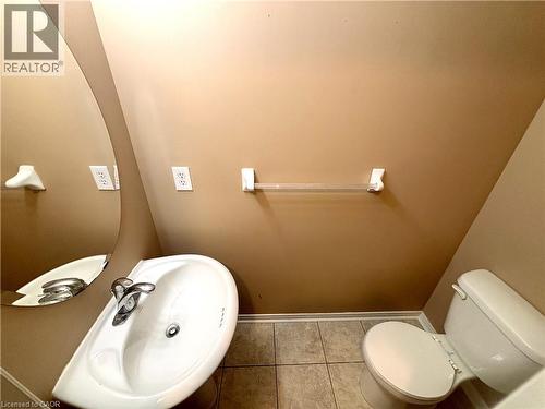 3319 Mikalda Road, Burlington, ON - Indoor Photo Showing Bathroom