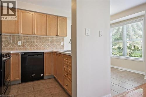 2389 Coho Way, Oakville, ON - Indoor Photo Showing Kitchen