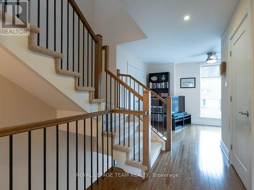 112 Greenfield Avenue, Ottawa, ON - Indoor Photo Showing Other Room