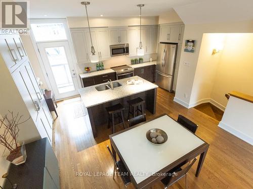112 Greenfield Avenue, Ottawa, ON - Indoor Photo Showing Kitchen With Double Sink
