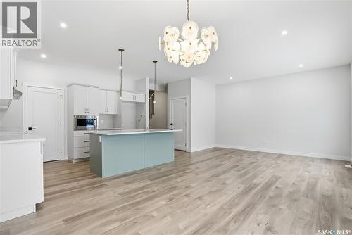 334 Katz Avenue, Saskatoon, SK - Indoor Photo Showing Kitchen