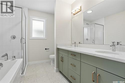 334 Katz Avenue, Saskatoon, SK - Indoor Photo Showing Bathroom
